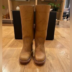 Frye Campus 14L in Banana